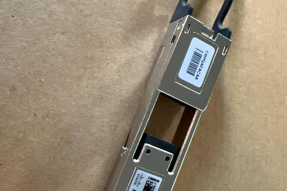 Cisco CVR-QSFP-SFP10G, Сетевой модуль