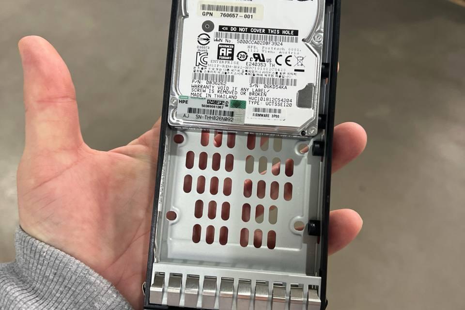 HPE 840457-001, Носитель информации