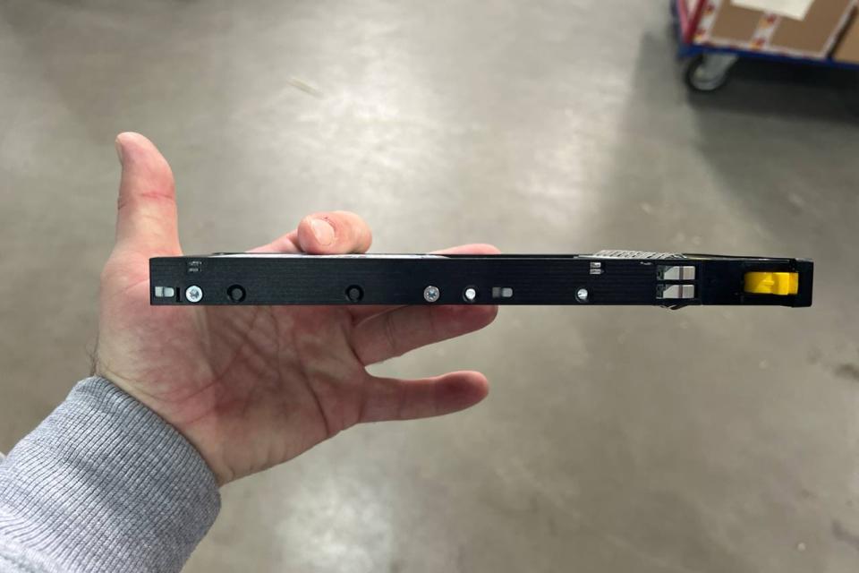 HPE N9Y06A, Носитель информации