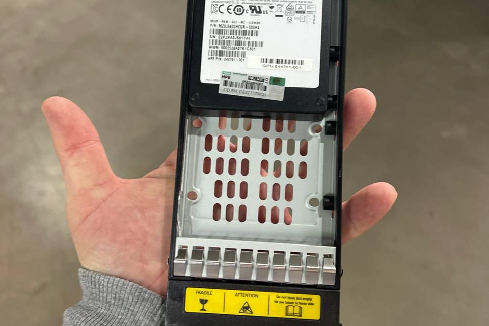 HPE 844283-001, Носитель информации