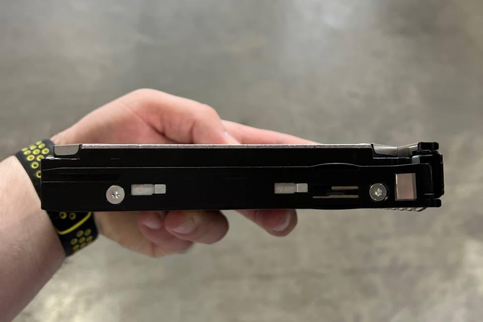 HPE 857966-001, Носитель информации