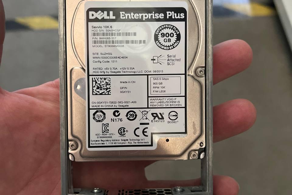 DELL GKY31, Носитель информации