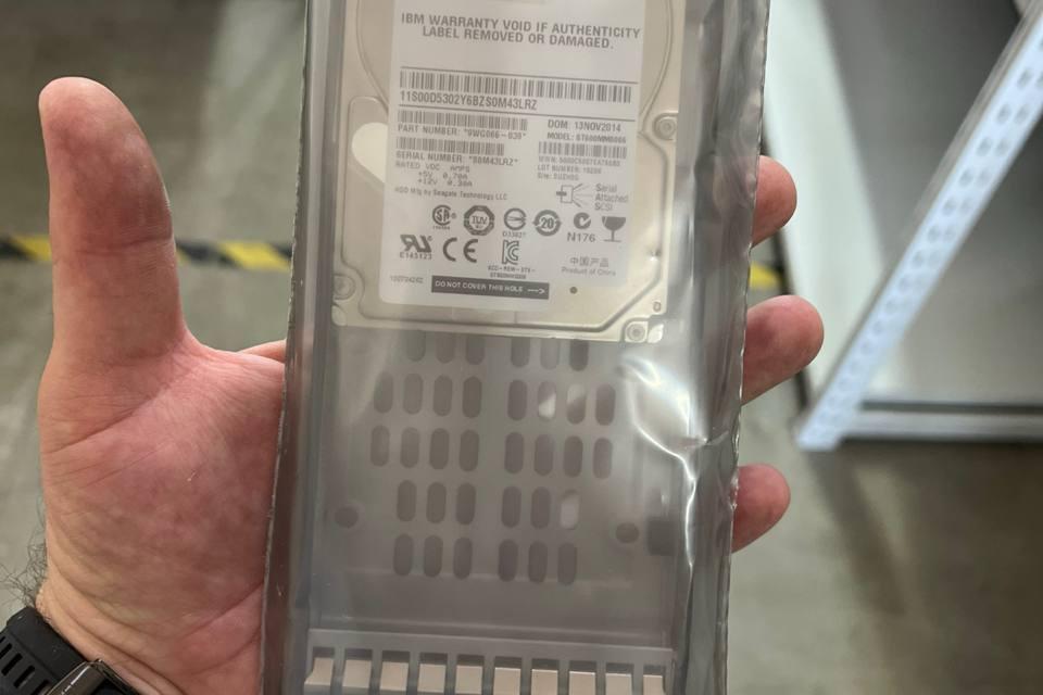 IBM 00Y2683, Носитель информации