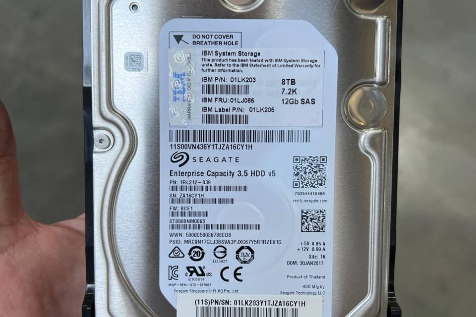 IBM 01LJ065, Носитель информации