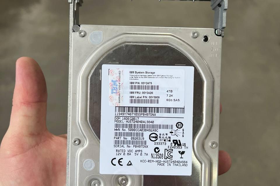 IBM 00Y2426, Носитель информации