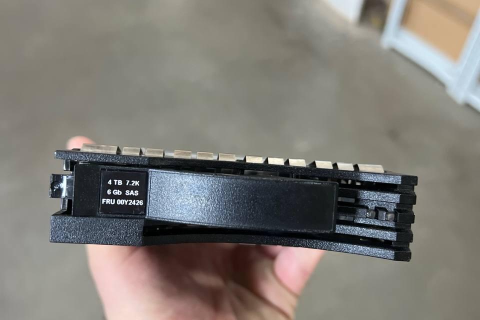 IBM 00Y2426, Носитель информации
