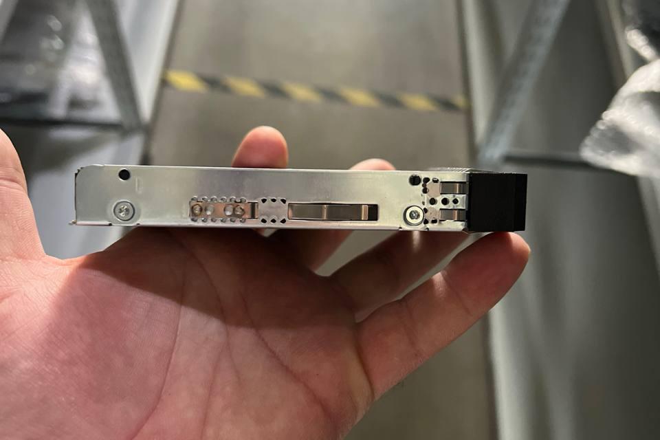 IBM 00NA497R, Носитель информации