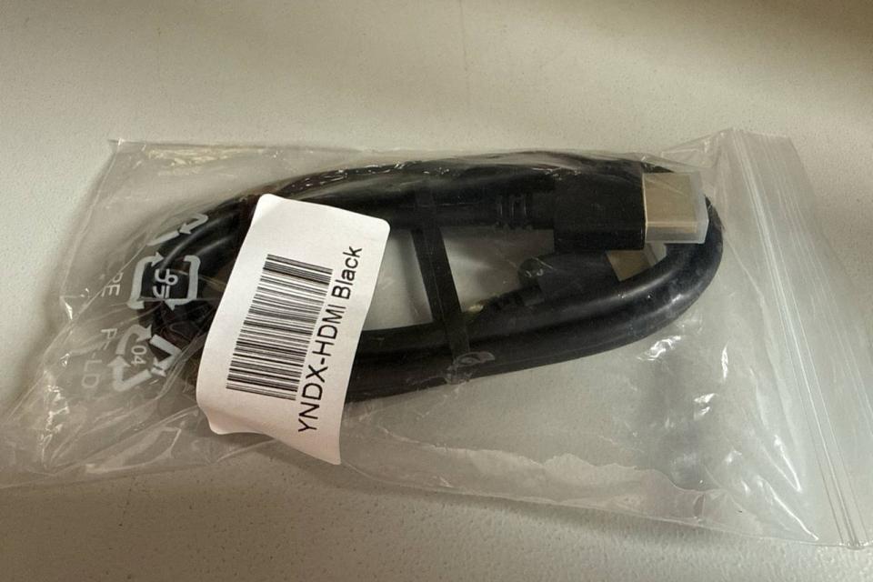 Yandex YNDX-HDMI Black, Аксессуар